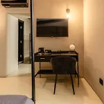 Guest house The Neapolitan Bb Palazzo Carafa Della Spina 4*
