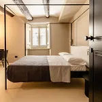Guest house The Neapolitan Bb Palazzo Carafa Della Spina 4*