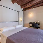 The Neapolitan Bb Palazzo Carafa Della Spina Guest house