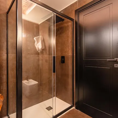 The Neapolitan Bb Palazzo Carafa Della Spina 4*