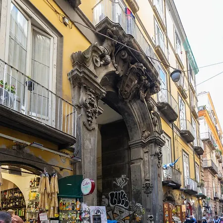 The Neapolitan Bb Palazzo Carafa Della Spina