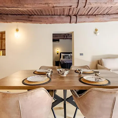 Guest house The Neapolitan Bb Palazzo Carafa Della Spina 4*
