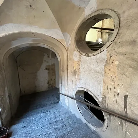 Konukevi The Neapolitan Bb Palazzo Carafa Della Spina 4*